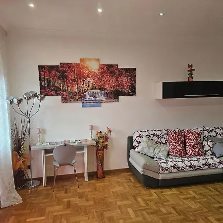 Tourist Rome, Cinecitta Apartamento Roma